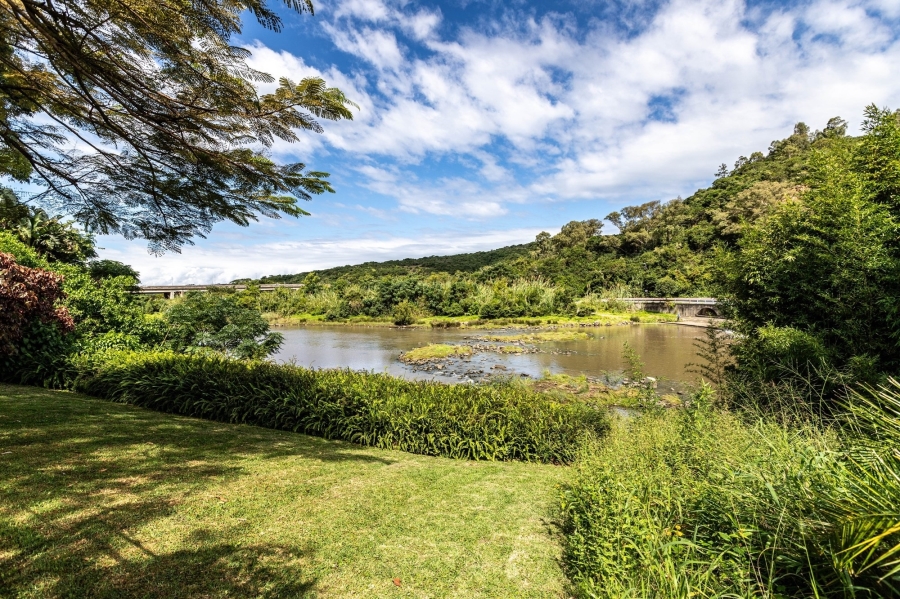 6 Bedroom Property for Sale in Abbotsford Eastern Cape